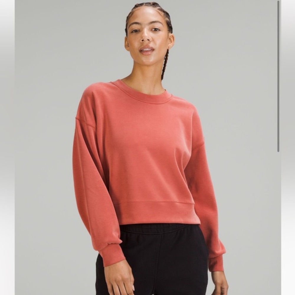 Lululemon perfectly Oversized Cropped Crew *Softstreme